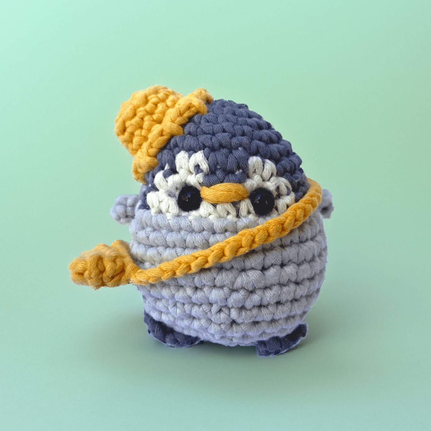 Kit de crochet : Pablo le pingouin – Cuddly Kits